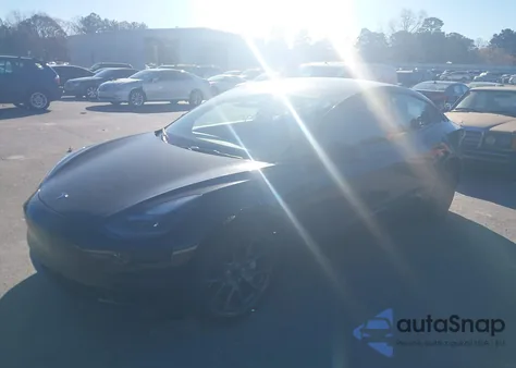 2023 Tesla Model 3 Rear-Wheel Drive z USA, uszkodzony, nr VIN 5YJ3E1EA1PF382136
